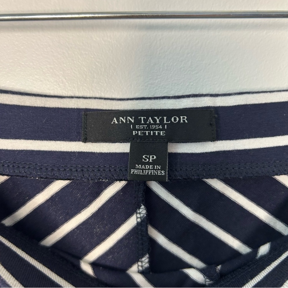 Ann Taylor navy blue and White Maxi Skirt size SP - Picture 5 of 9